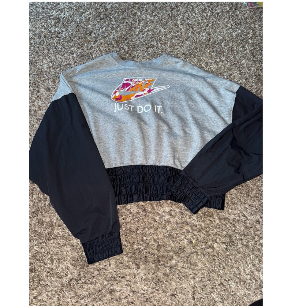 Nike Gray and Black Logo Sweatshirt